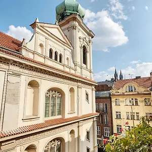 absolute-city-center-old-town-square.praguehotelsweb.com/